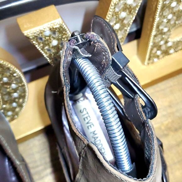 Steve Madden Women's Western Wolfe Boho Cut-Out Leather Taupe Ankle Booties 6.5 - Picture 4 of 9